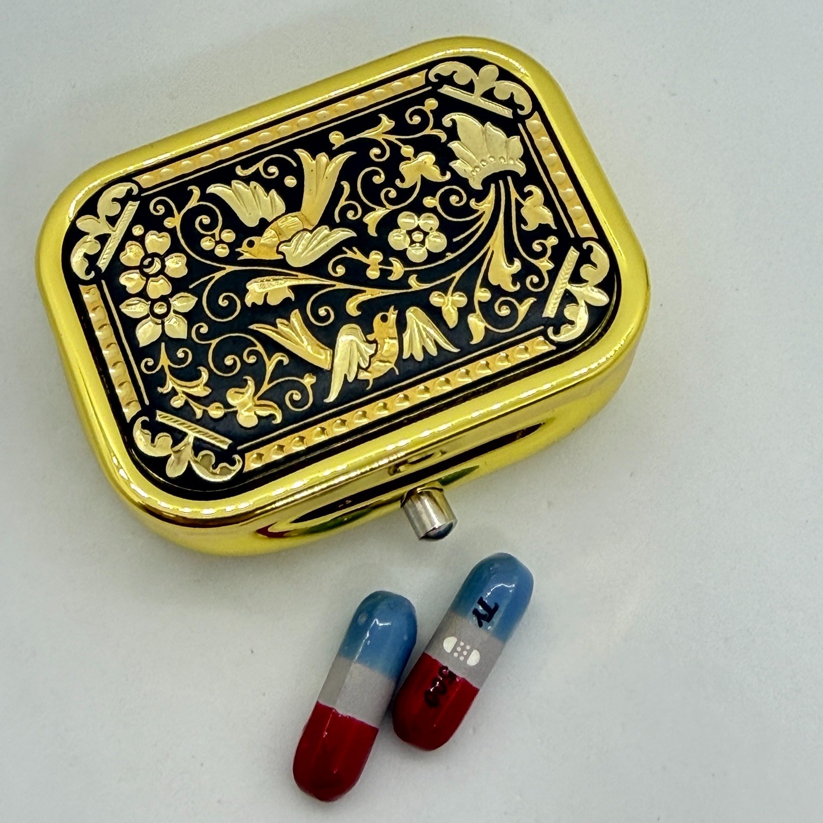 Elegant luxurious 24K Gold and Steel Rectangular Pill Box Pill case for purse