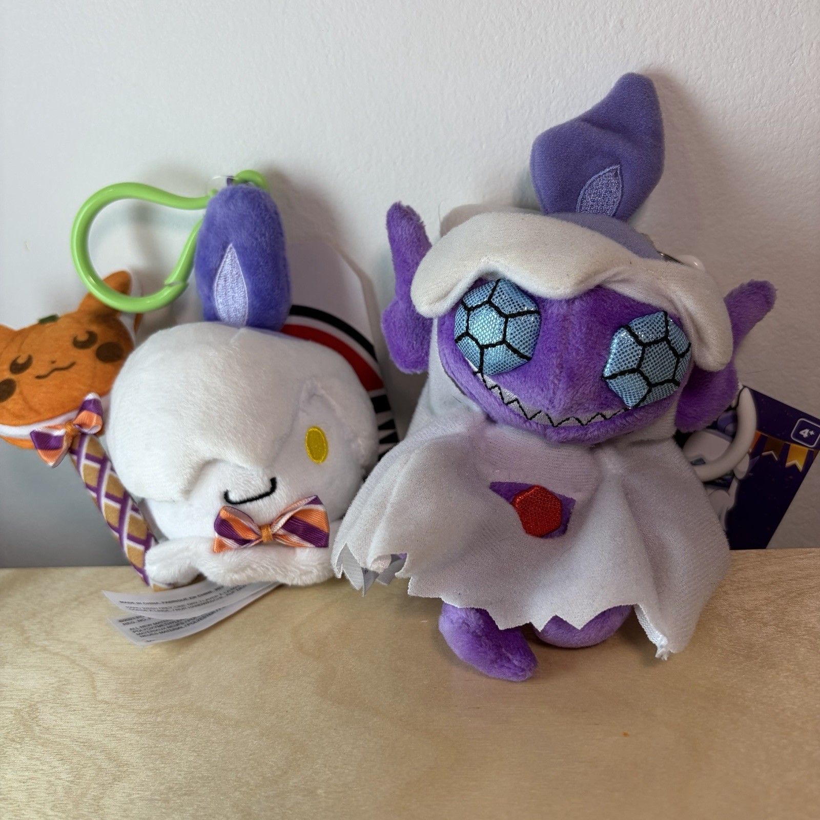 Rare Eerie Delights Sableye & Litwick Halloween Pokemon Keychains READ 2018 2021 Rare Eerie Delights Sableye & Litwick Halloween Pokemon Keychains READ 2018 2021