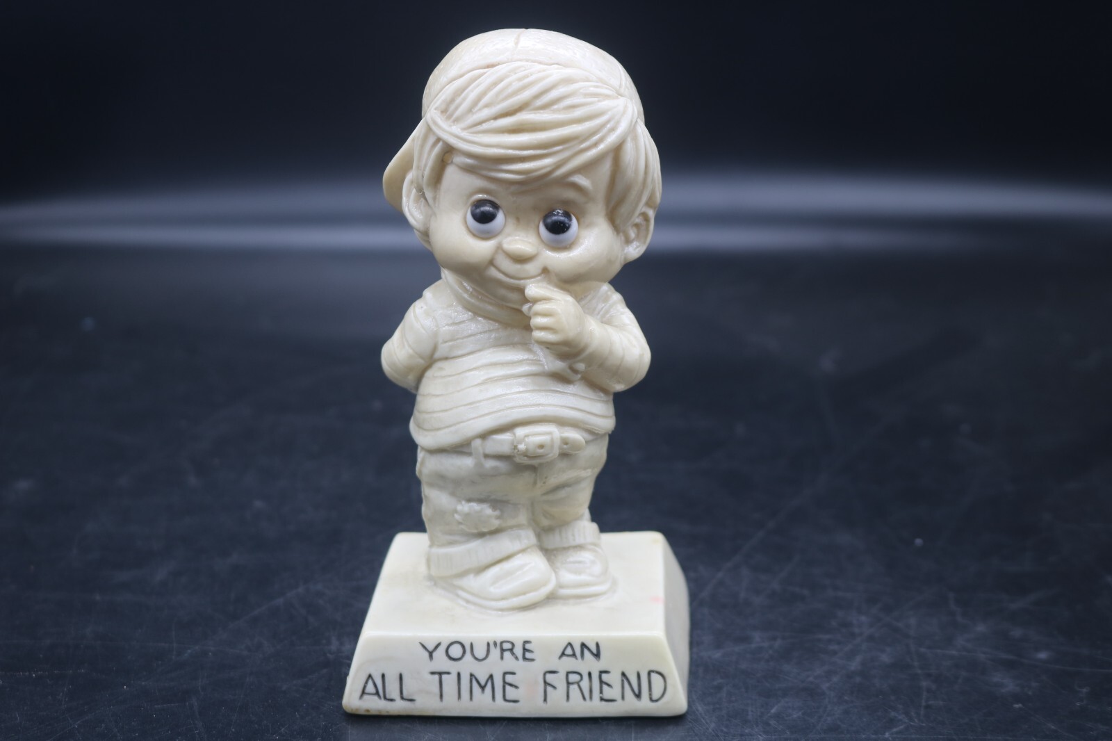 Wallace Berrie & Co. Figurine-1973-