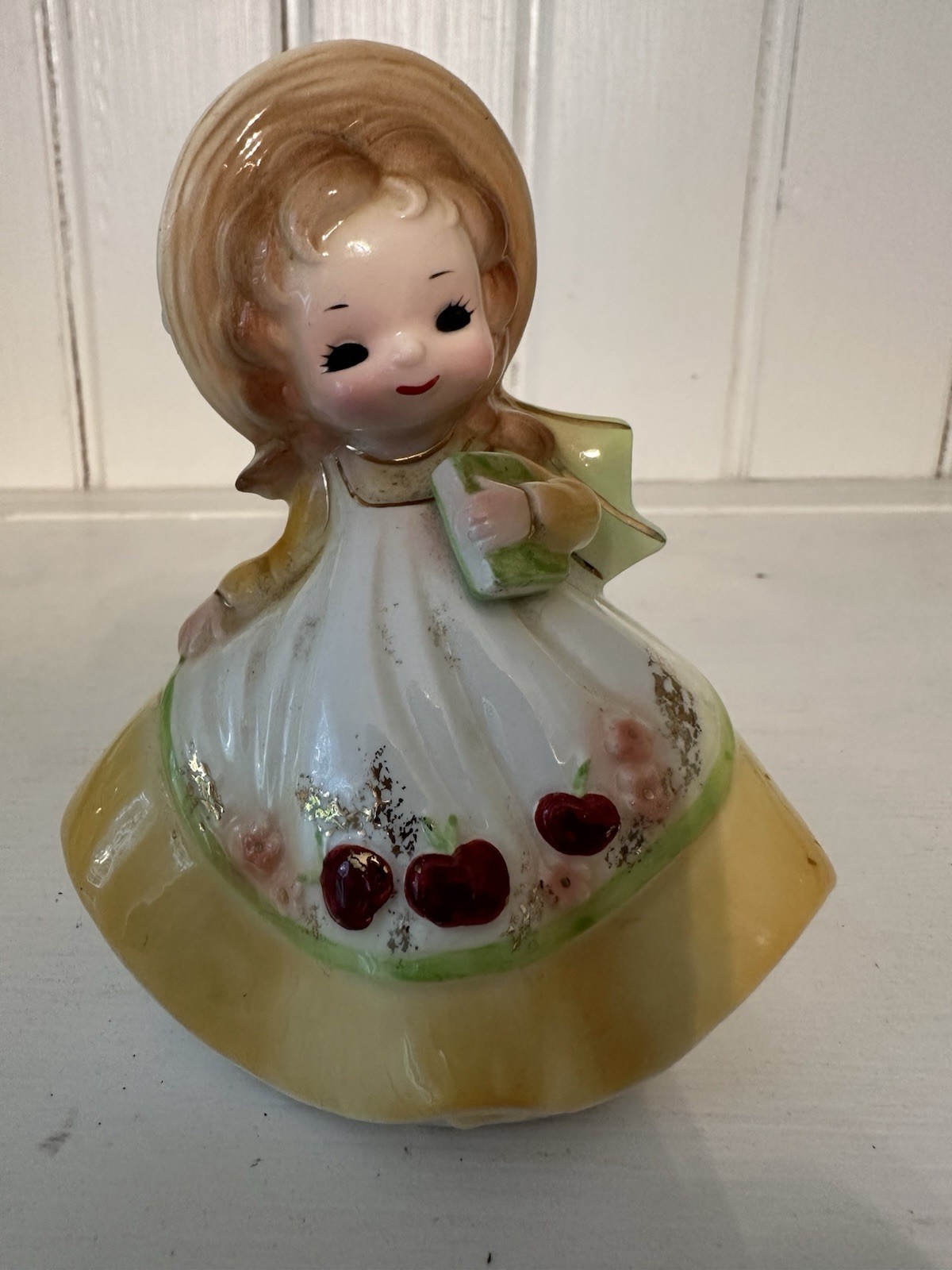 Vintage Josef Originals Girl In Yellow Dress Apples with Book Ceramic Figurine Vintage Josef Originals Girl In Yellow Dress Apples with Book Ceramic Figurine