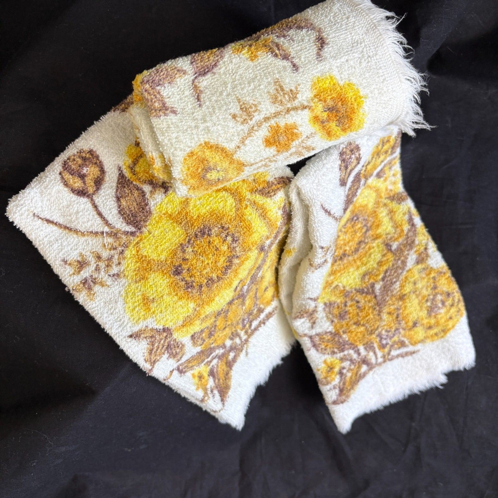 Vintage 1970 Cannon Floral Towel Set Yellow Roses Fringe All Cotton Made USA