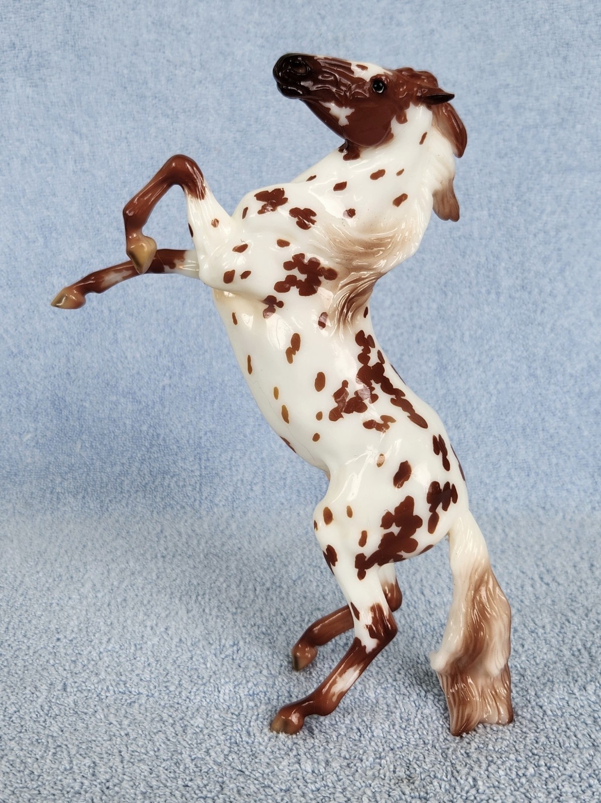 Breyer 2020 Web SR Classic Rearing Mustang Glossy Appaloosa Breyer 2020 Web SR Classic Rearing Mustang Glossy Appaloosa