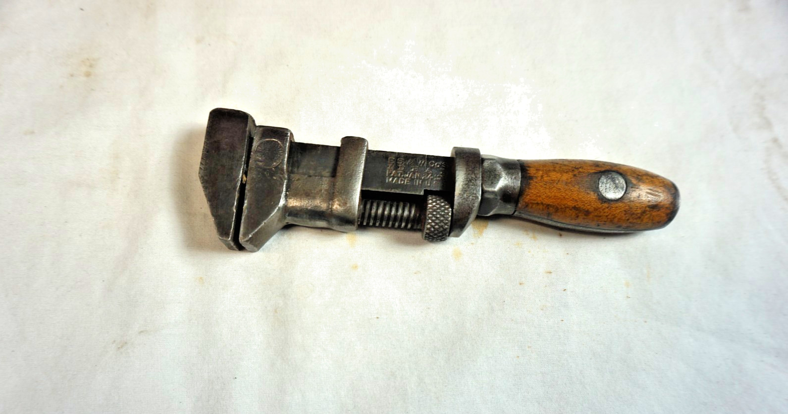 VINTAGE P.S. & W. CO. IDEAL, MONKEY WRENCH - 6 3/8\