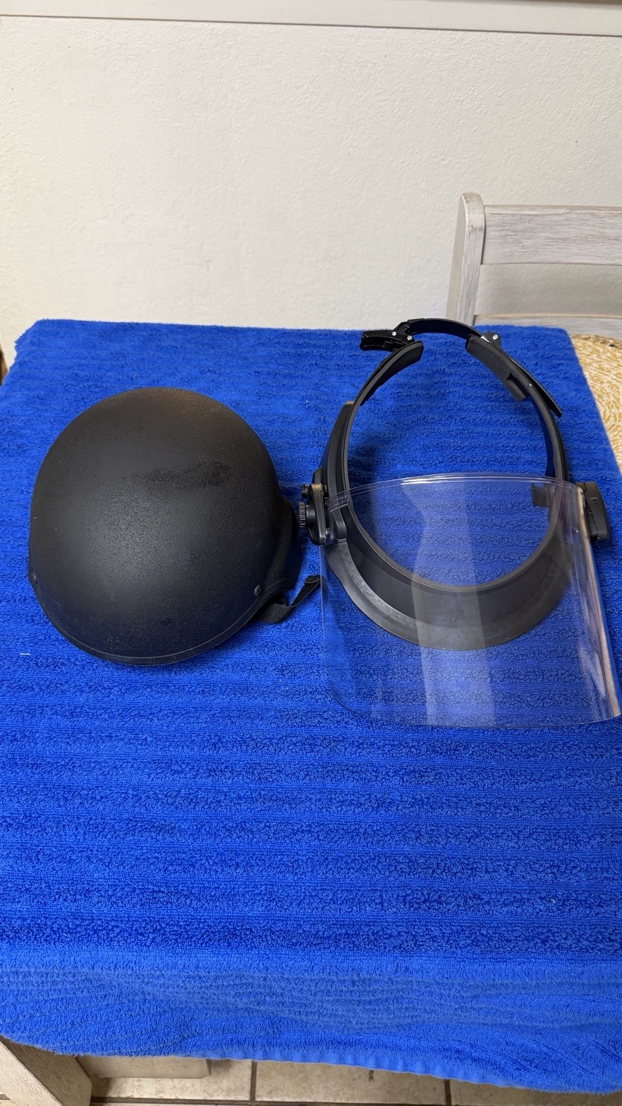 High Com Striker Ach Large Tactical Ballistic Helmet Level 3a w/ Face shield