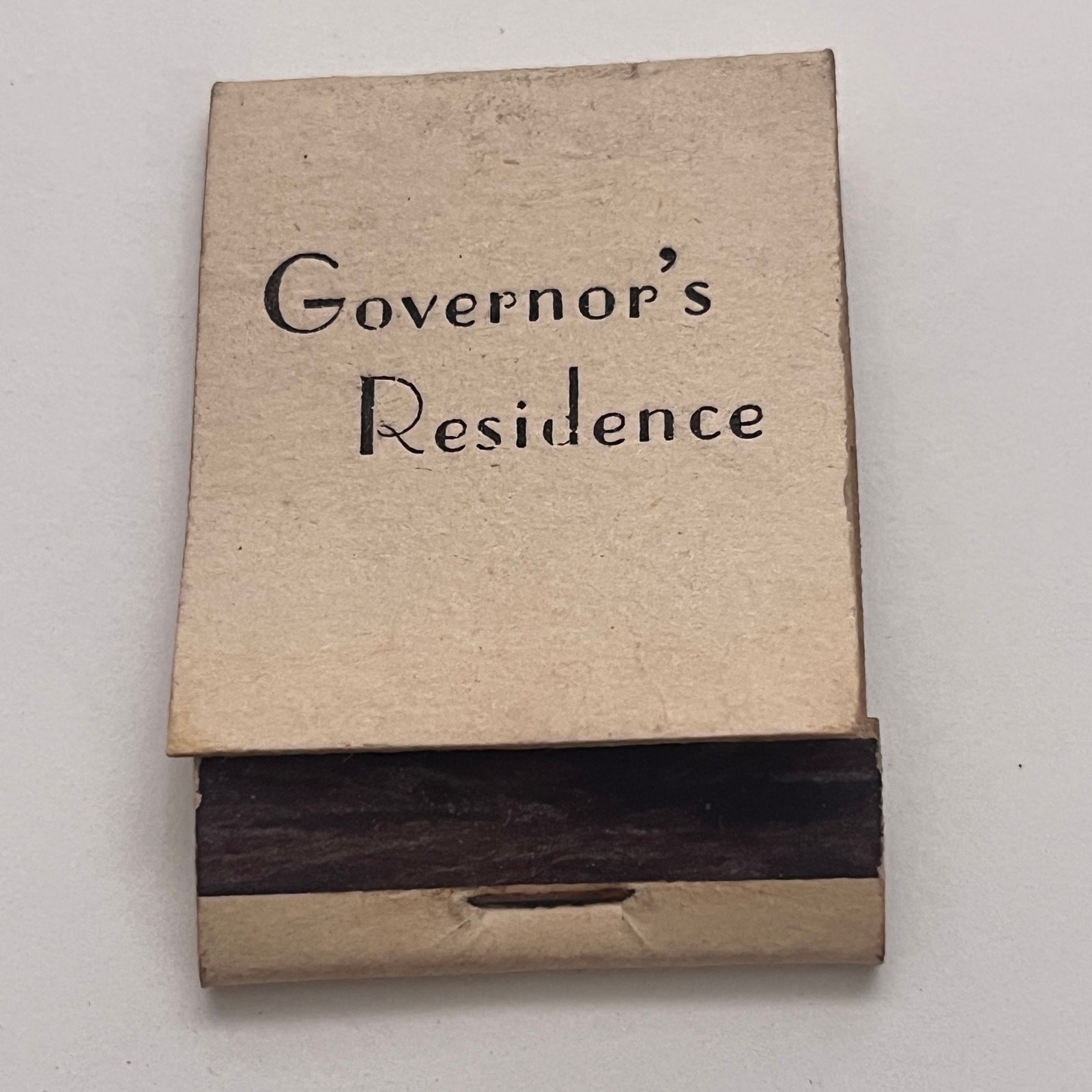 Governor\'s Residence Monogrammed Hartford CT Vintage Matchbook Cover TB8-MB-2
