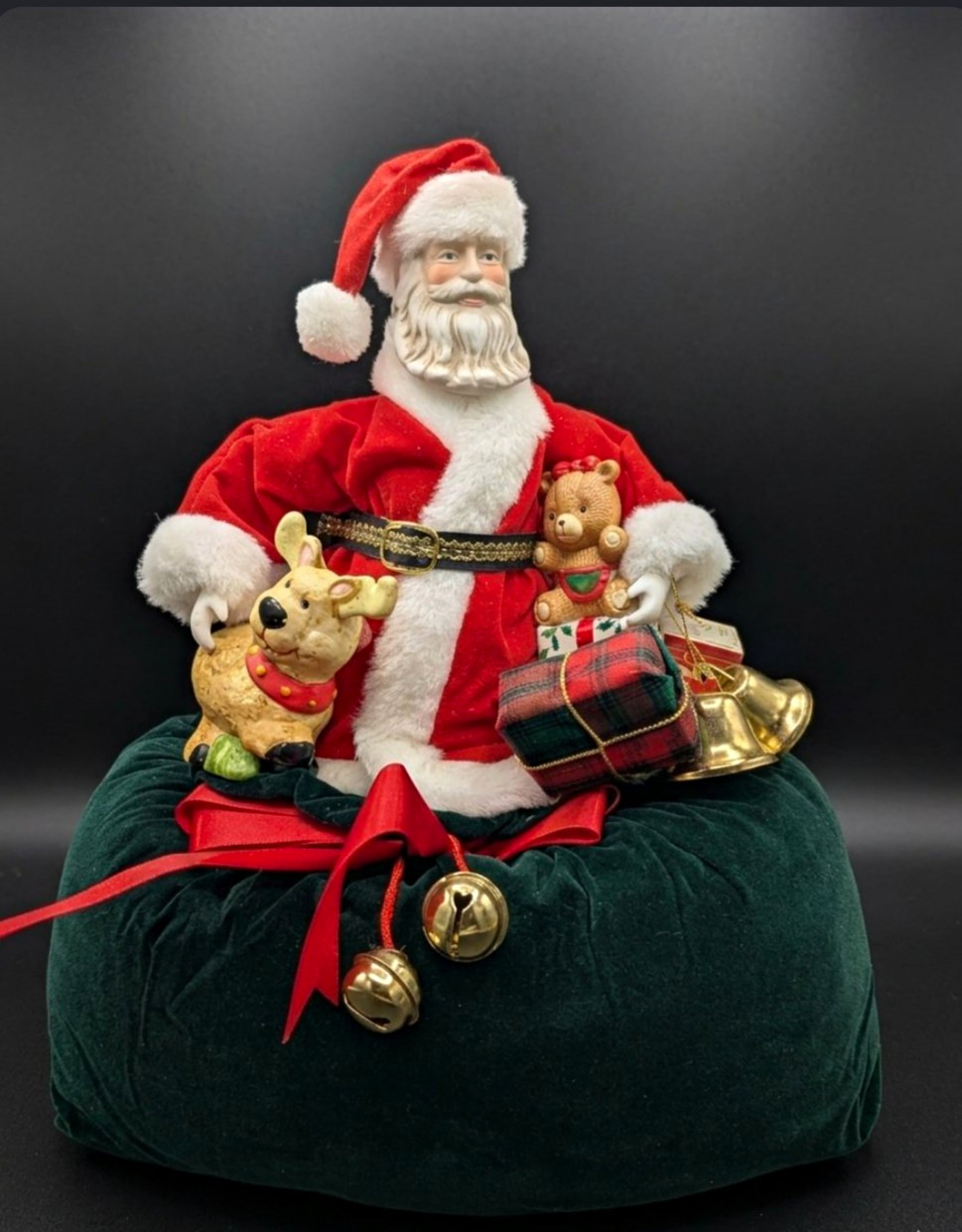 Holiday Classics 15-in Center Piece Santa Figurine with Porcelain Features Box🔥