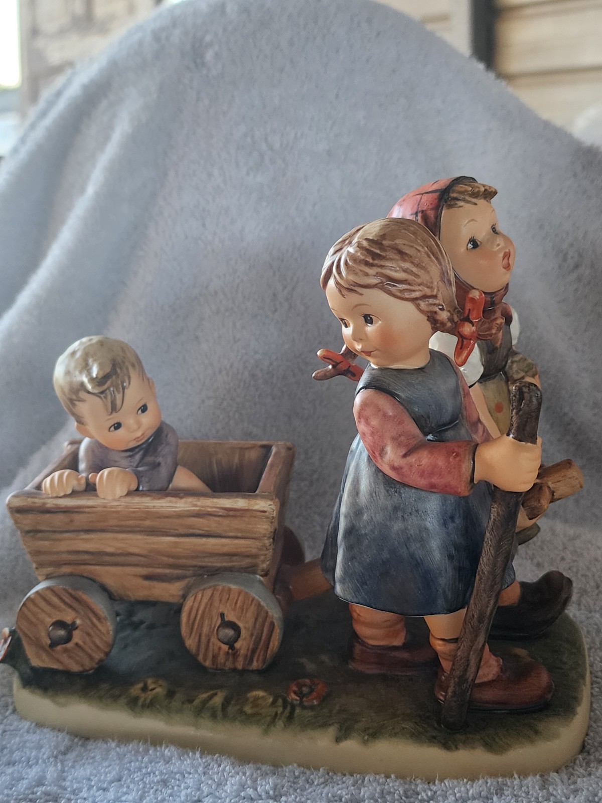 Goebel Hummel Pleasant Journey 406 Figurine Century Collection TMK-6 Mint W/Box Goebel Hummel Pleasant Journey 406 Figurine Century Collection TMK-6 Mint W/Box