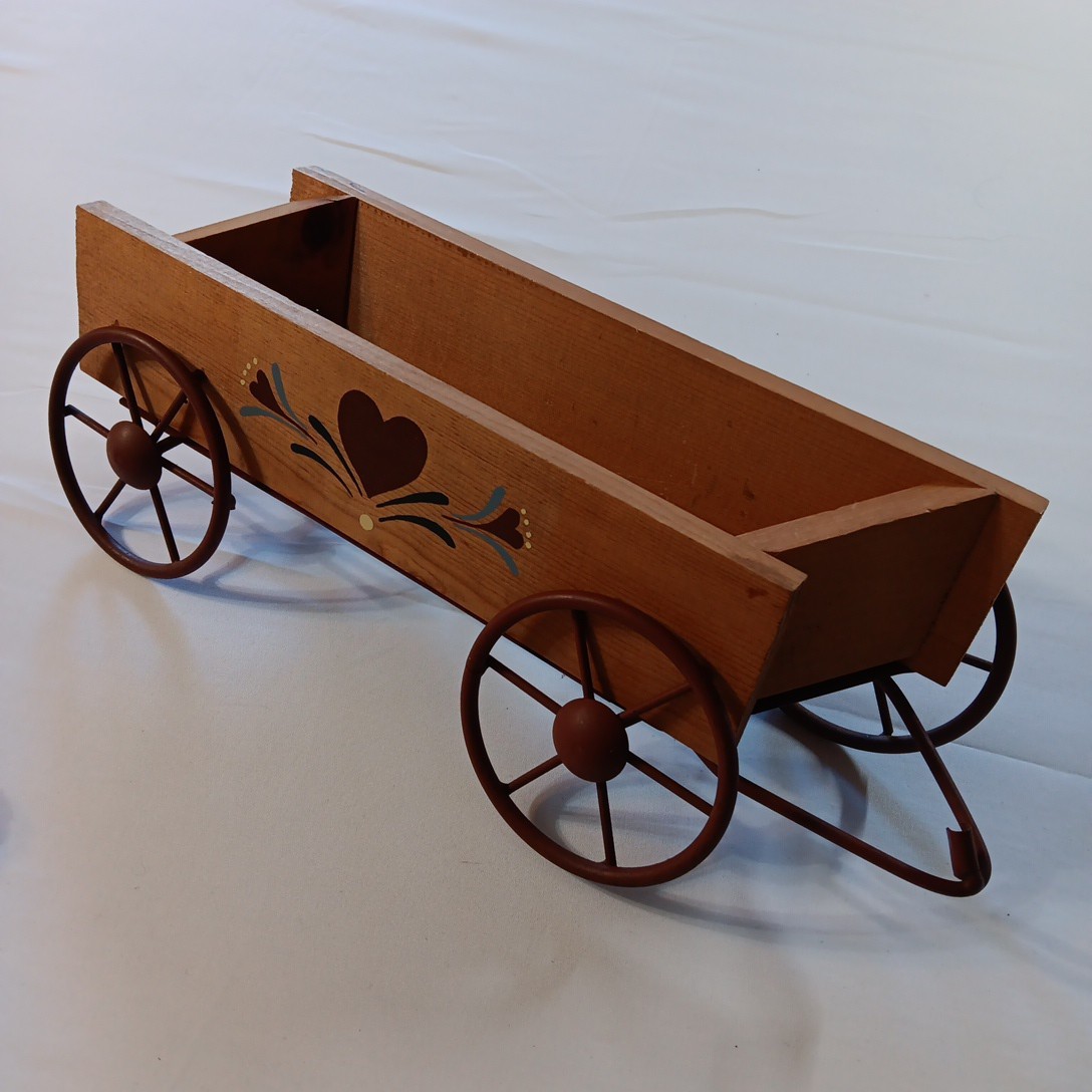 Wooden Wagon Rustic Primitive Wood Metal Folk Art Country Painted Heart Pattern 