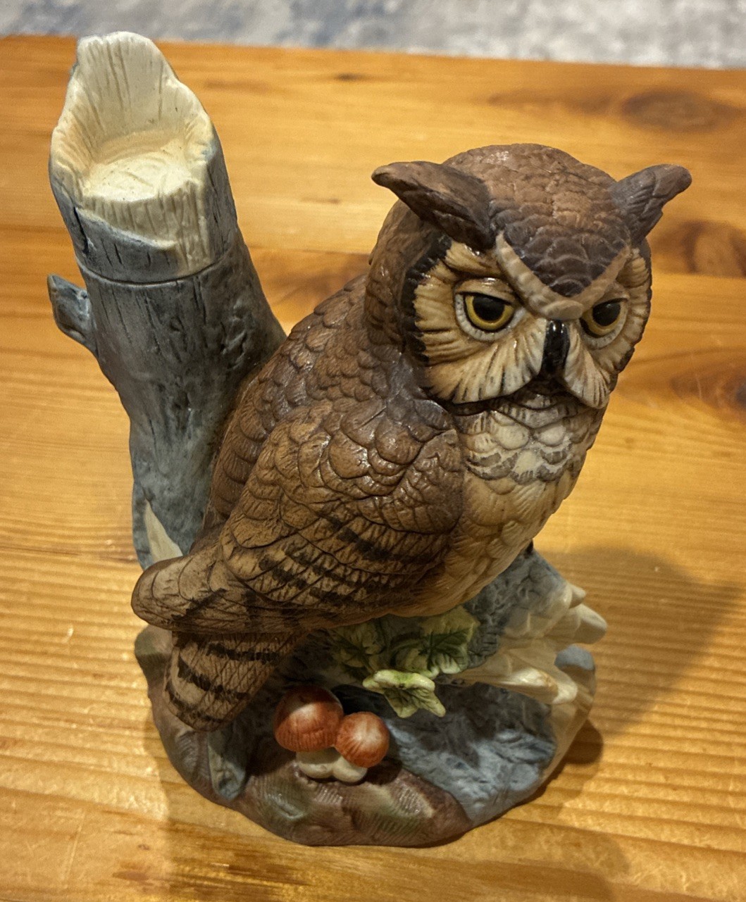Vintage Ezra Brooks 1982 Owl No. 2 Mini Whiskey Decanter - With Foam Vintage Ezra Brooks 1982 Owl No. 2 Mini Whiskey Decanter - With Foam