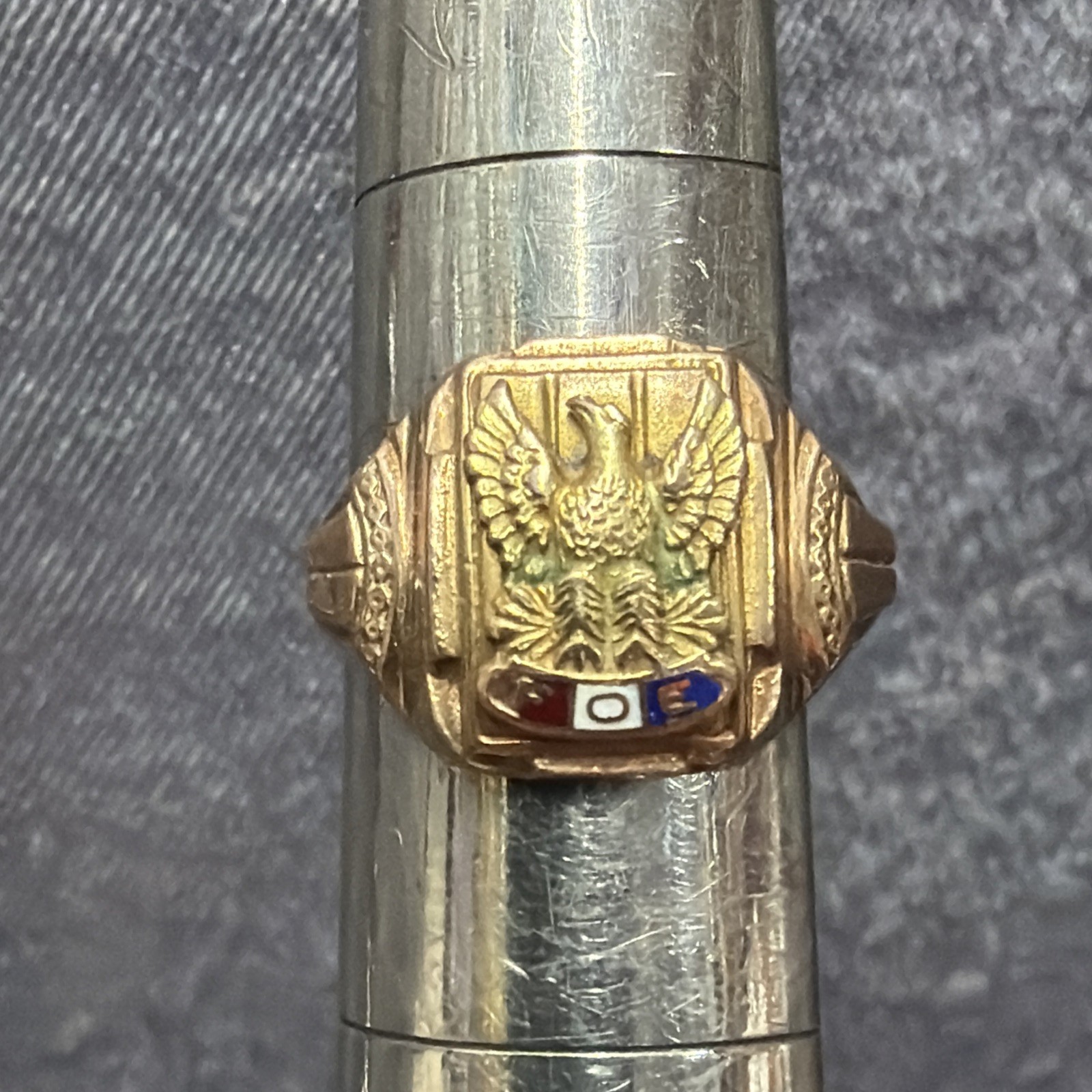 Vintage Rare Fraternal Order of Eagles (F.O.E.) 10K Gold Ring 7.2g Size 9