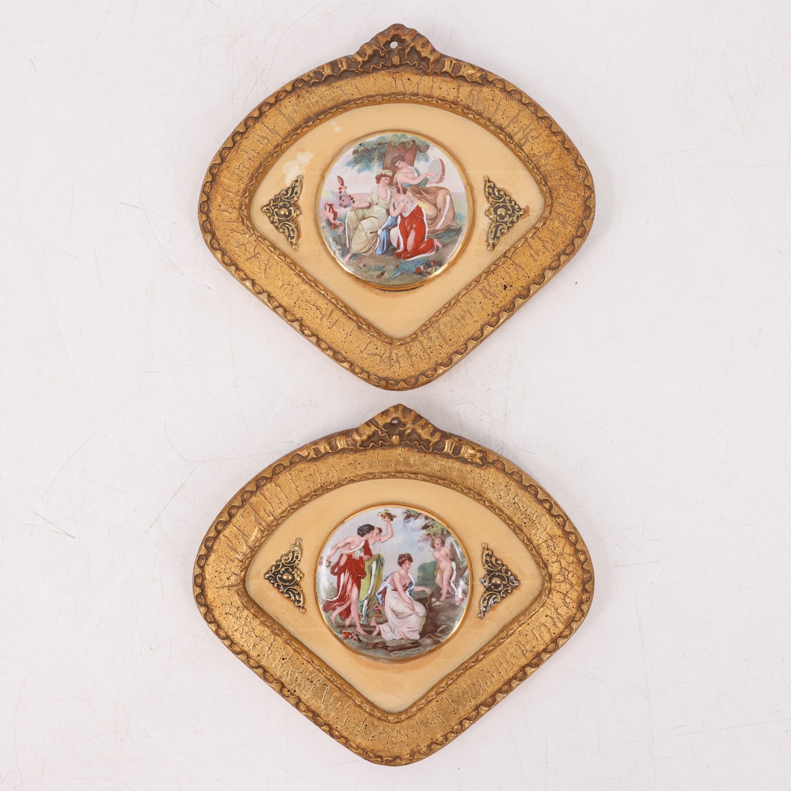 2 Sungott Studios NY Porcelain Enameled 24k Gold Rim Frame Cameos Wall Plaques