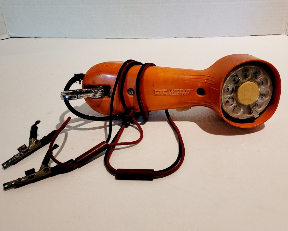 VTG ORANGE 1960\'S-1970\'S GTE TECHNICIANS TELEPHONE USED TO INSTALL/TROUBLESHOOT
