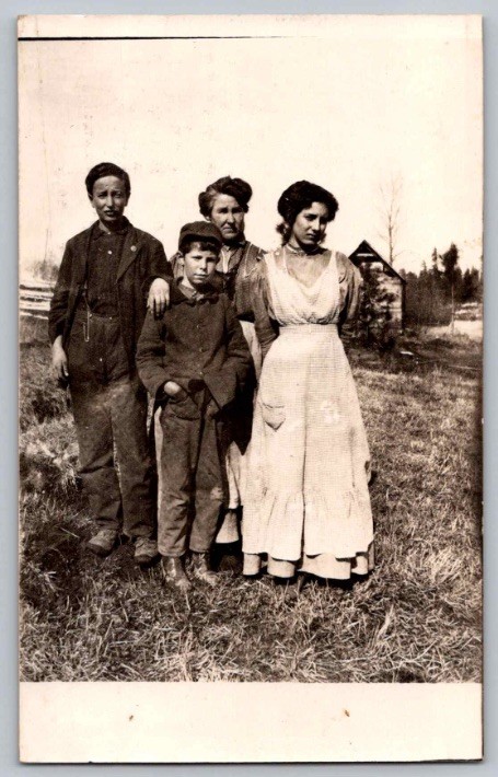c1910 Family Portrait Goldendale Washington WA Owens RPPC Real Photo Postcard c1910 Family Portrait Goldendale Washington WA Owens RPPC Real Photo Postcard