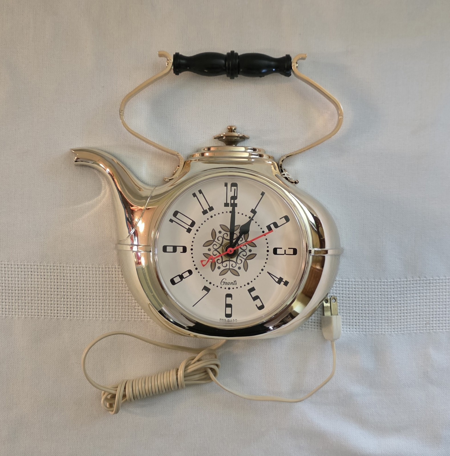 Vintage Grants Spartus Tea Kettle Electric Wall Clock WTG 09-10603 NOS Box
