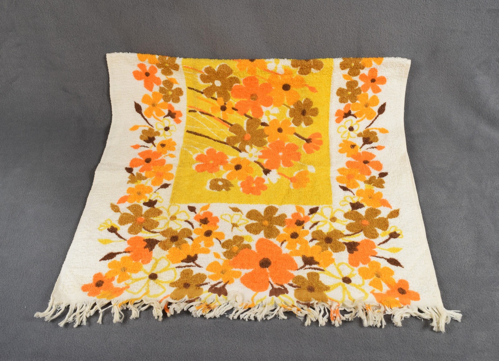 Vtg Mid Century Flower Bath Guest Fringe Towel Orange Yellow  Brown Boho NOS