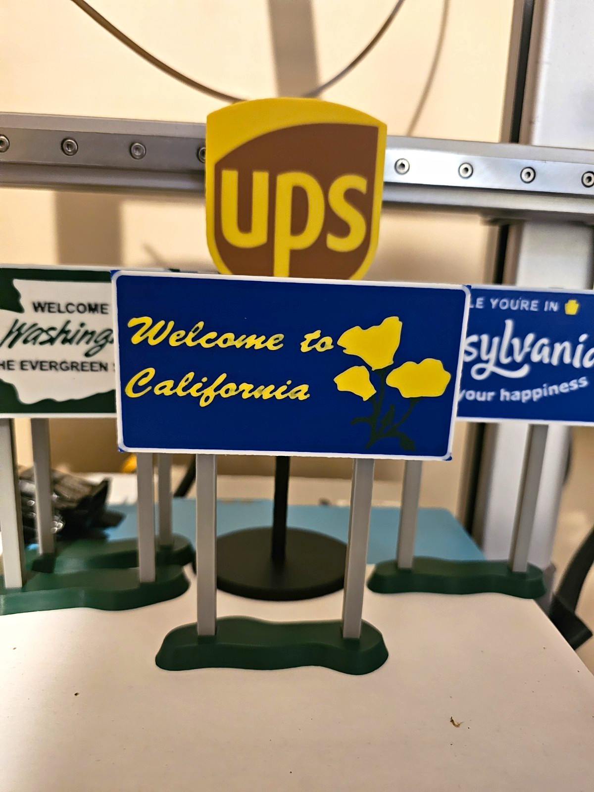 3D Printed Welcome to California Miniature State Line Highway Sign Desk Display