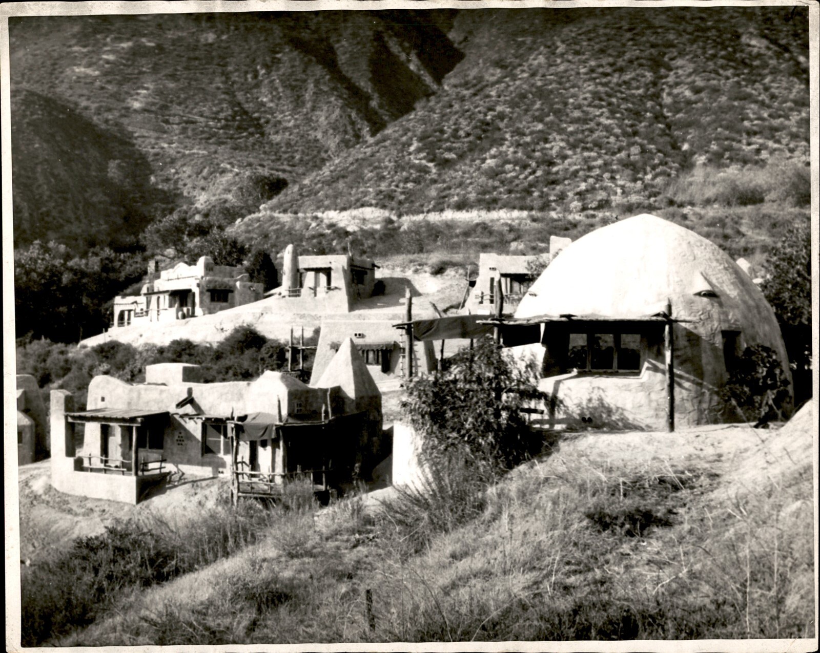 LAE7 Original Photo PUEBLO STYLE NATIVE AMERICAN DESERT SETTLEMENT DWELLINGS
