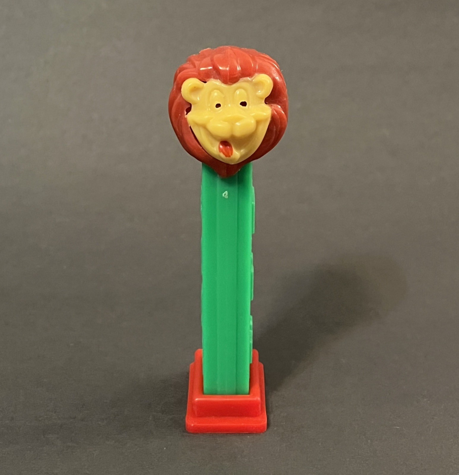 2.6 AUSTRIA NO FEET VINTAGE LIL LION PEZ DISPENSER - EXCELLENT 2.6 AUSTRIA NO FEET VINTAGE LIL LION PEZ DISPENSER - EXCELLENT