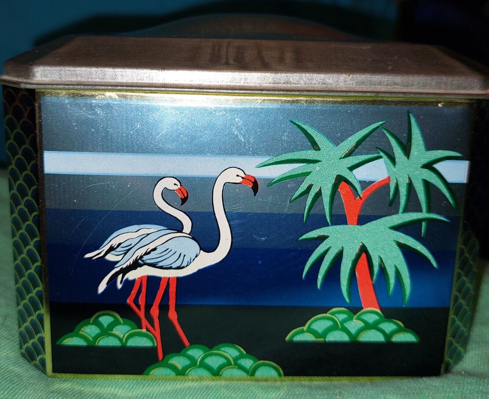 Vintage Baret Ware #204 Flamingos & Palm Trees & Hinged Lid Tin Made In England