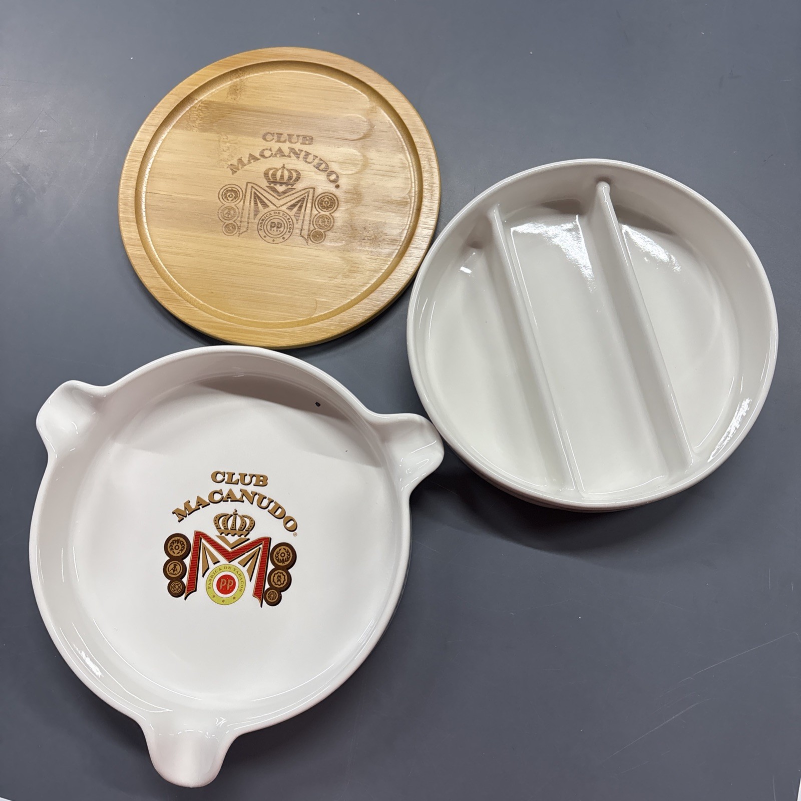 Club Macanudo Executive Cigar Ashtray With Storage NIB New In Box Beautiful