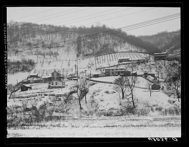 Photo:Aliquippa Pennsylvania 1940 Houses Snowy Hillside View