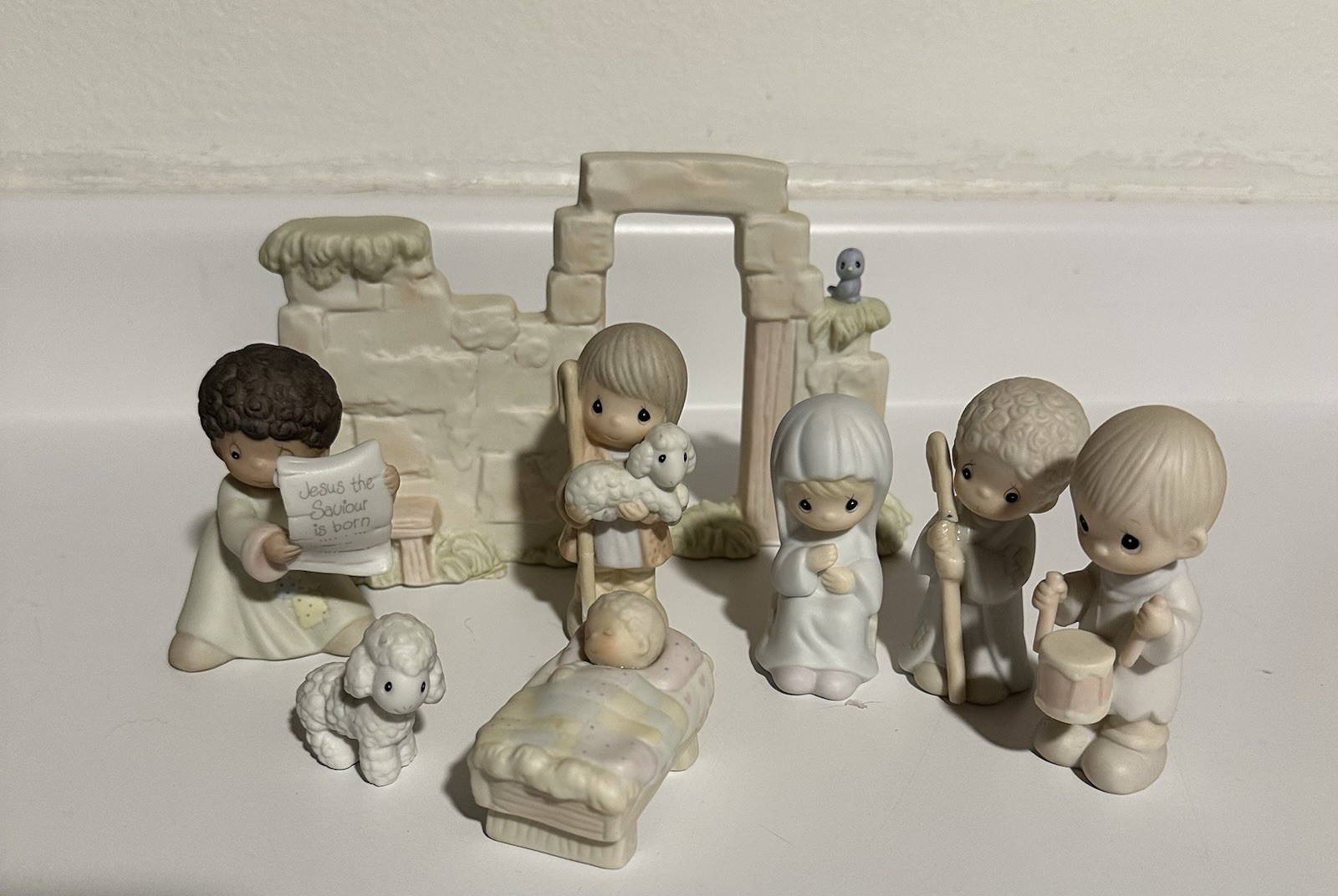 Vtg 1982 Precious Moments 9 Piece Nativity Set Mary Joseph Jesus — Read