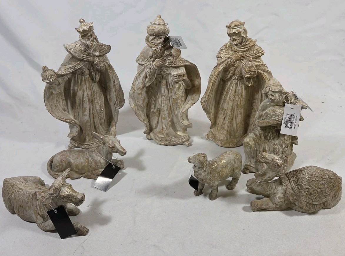 K&K Interiors 54541B-2 Set of 8 Resin Nativity Figures, Brown 
