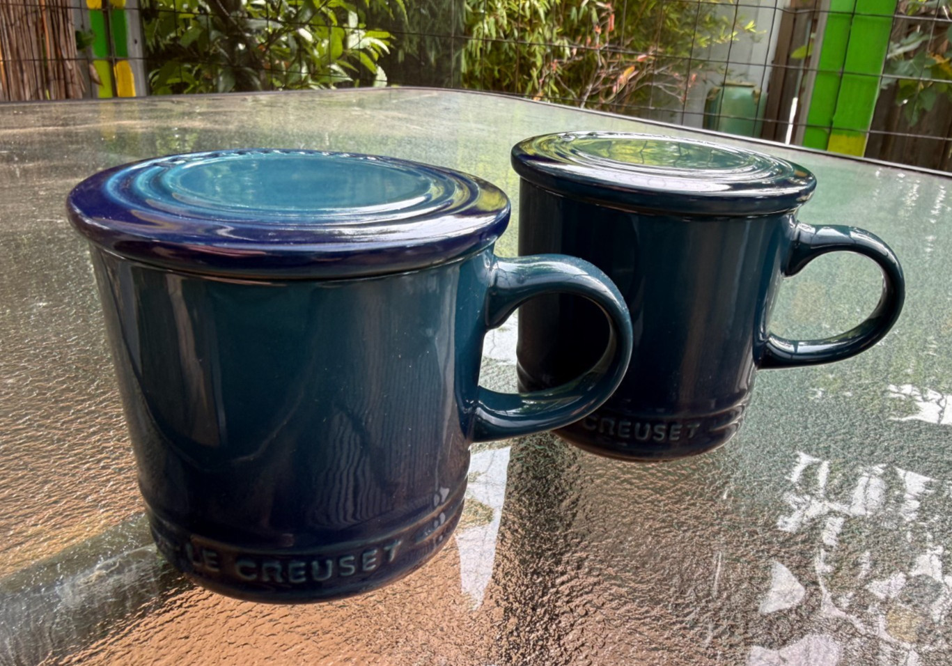 Pair GORGEOUS ombré blue LE CREUSET mugs with lids/coasters NEVER USED