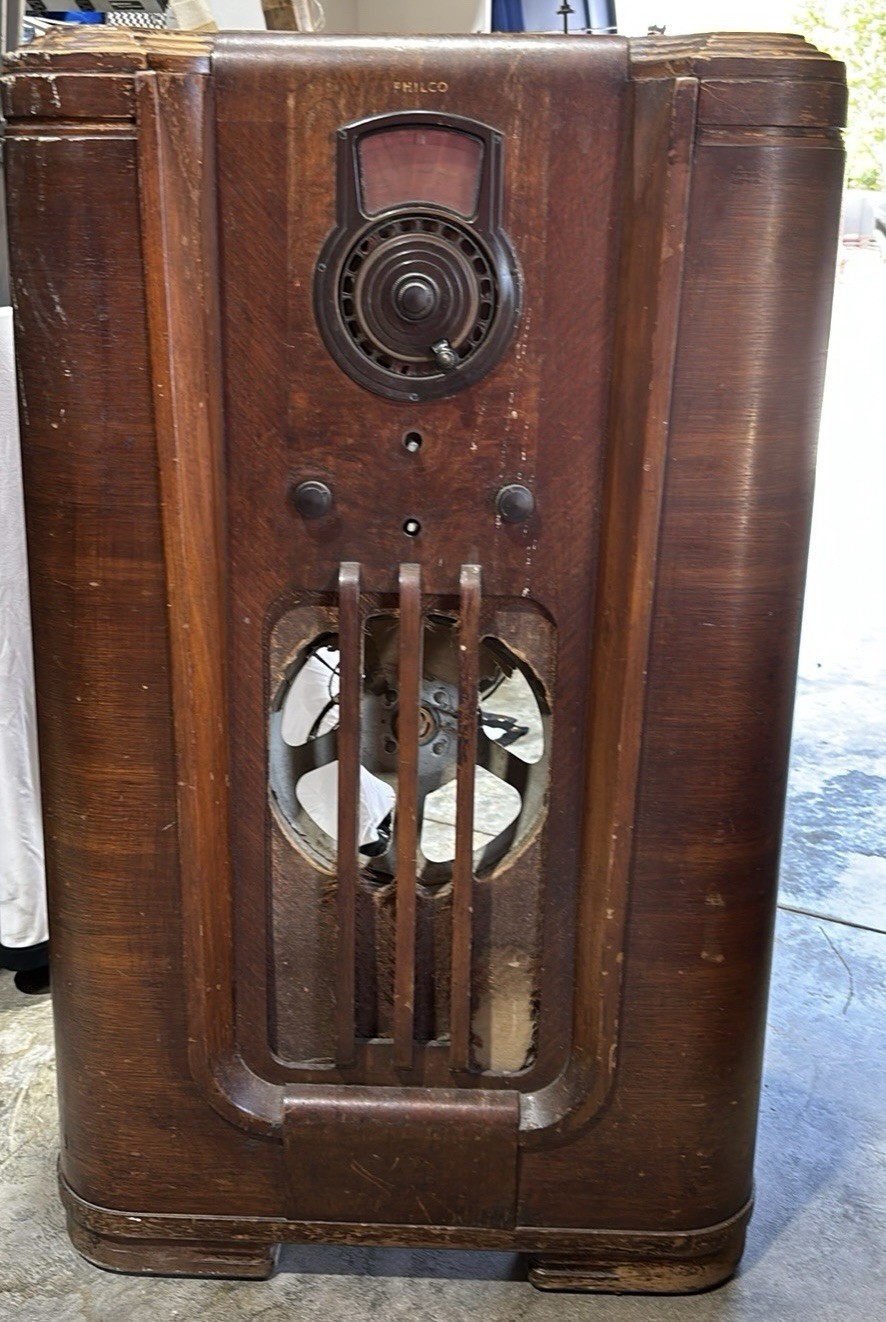 PHILCO 37-10 Standing Console Radio “1937” W/ Tubes