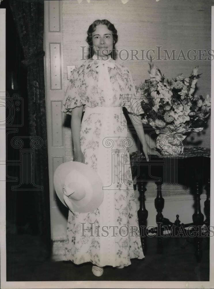 1936 Press Photo Mrs. Alfred Landon Wife of Governor Landon of Kansas 1936 Press Photo Mrs. Alfred Landon Wife of Governor Landon of Kansas
