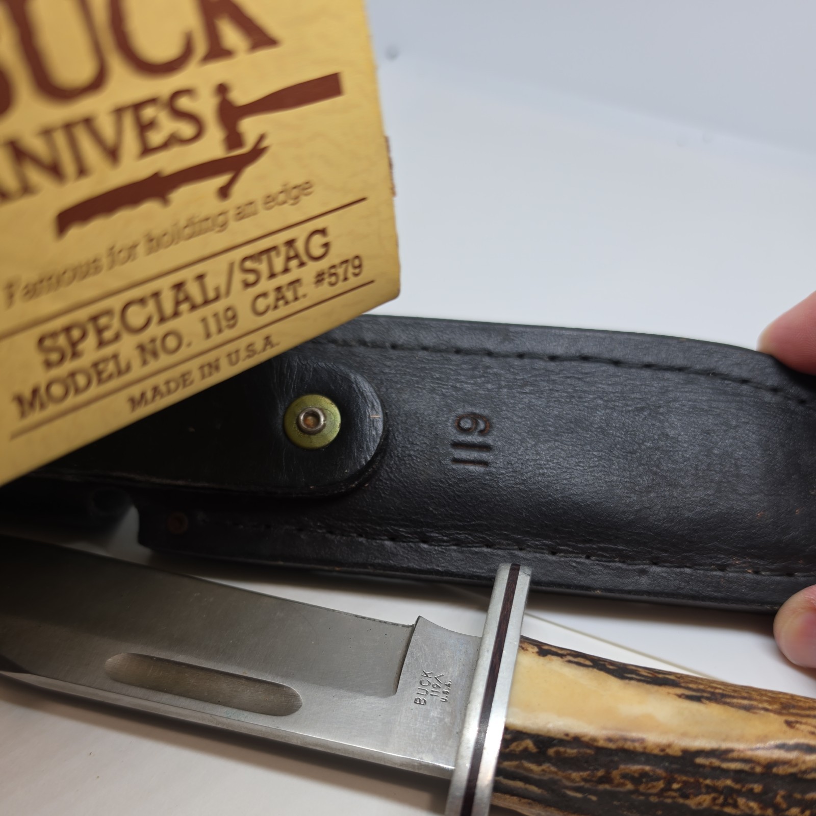 Vintage 1988 Buck 119 Special STAG Fixed Blade Knife Matching Box Label Cat 579