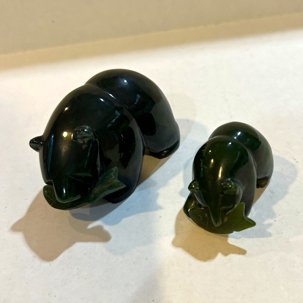 ￼Vintage Canadian Nephite Jade Bear Mother /Cub with Fish, Perfect Condition.