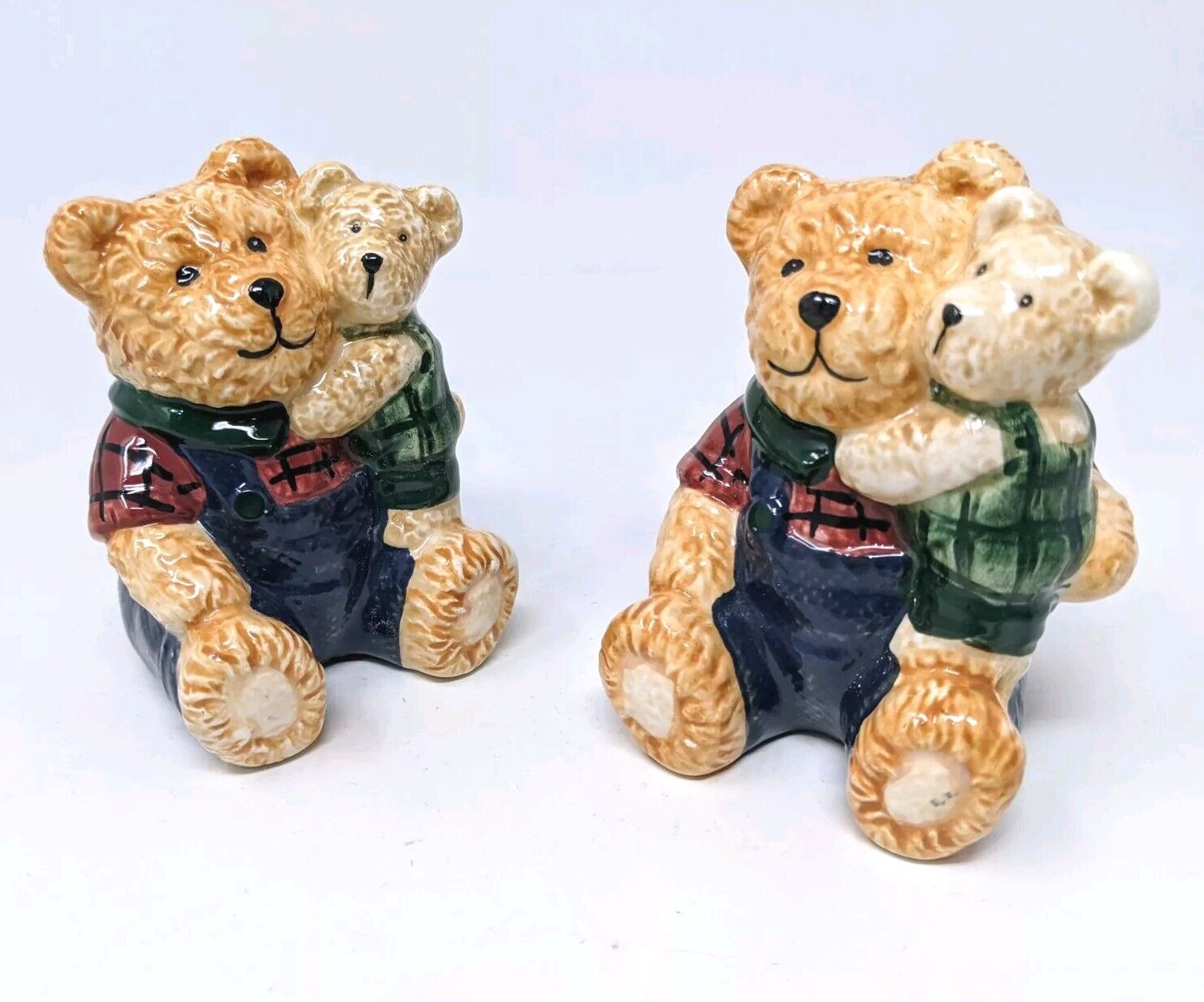 Home Trends Homespun Holiday Collection Bear Salt and Pepper Shakers VTG