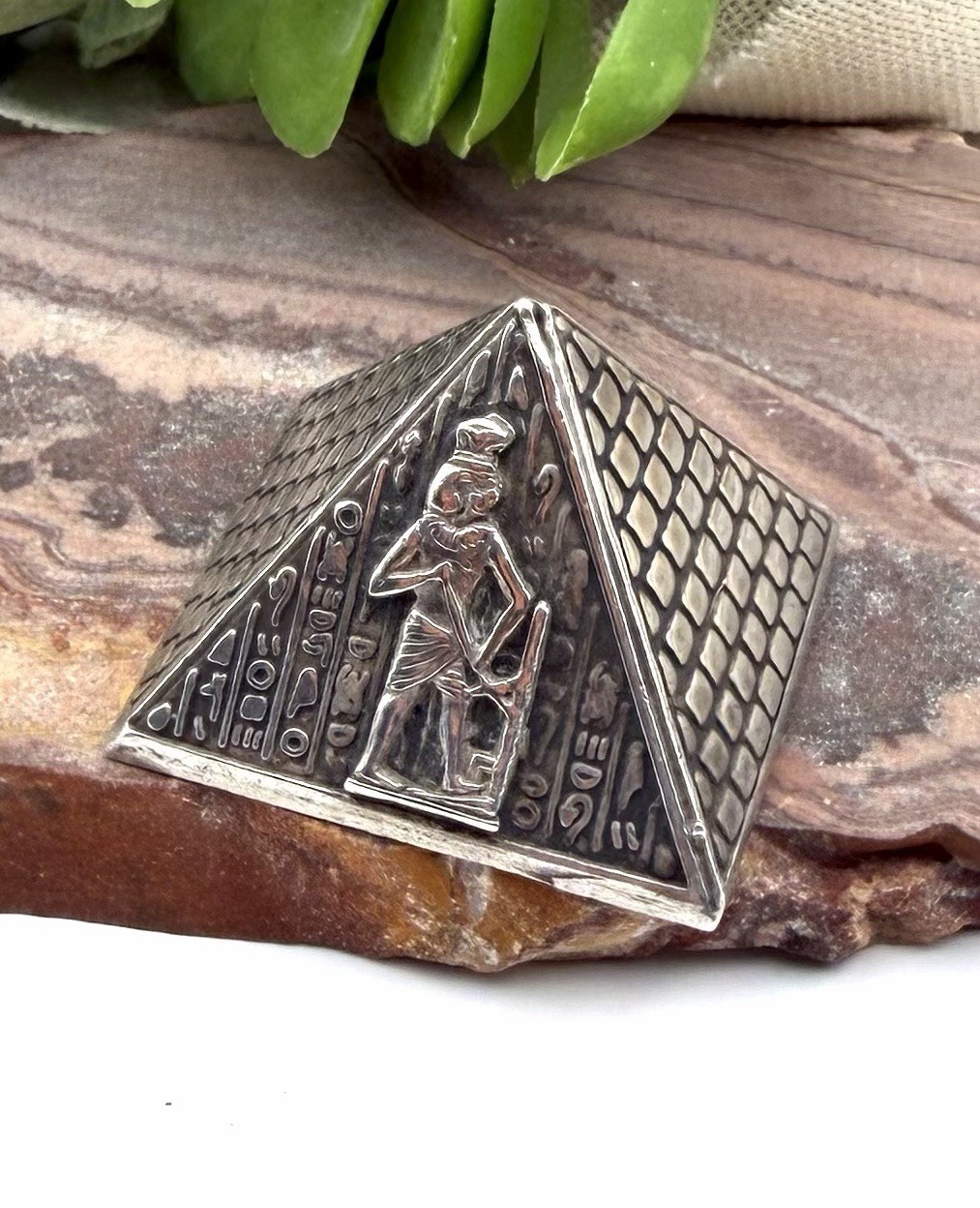 Vintage Sterling Silver PYRAMID Statue Paperweight Souvenir Egypt Jewelry 19g
