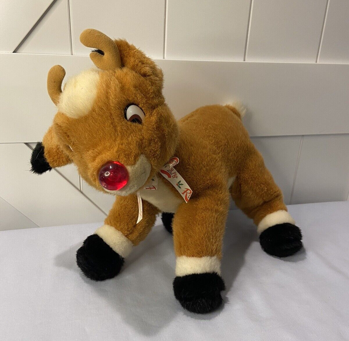 Vintage 1999 Rudolph the Red Nose Reindeer Light up Nose Stuffed Animal READ