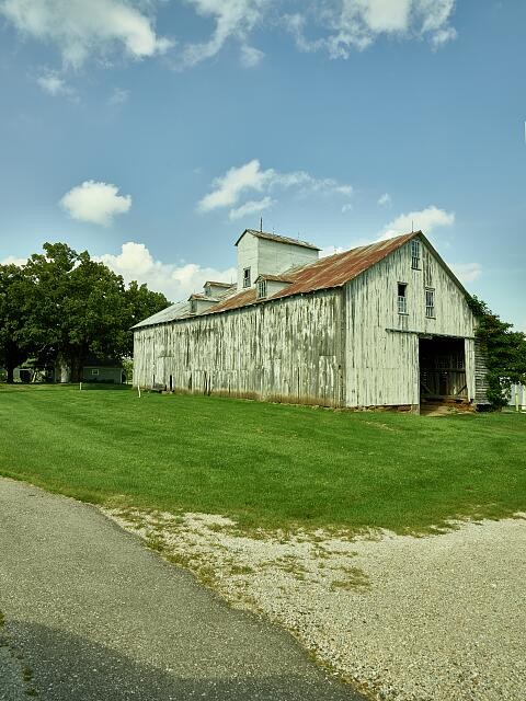 Photo:Amana Iowa Barn Amana Colonies 2016 Rustic Farm Building