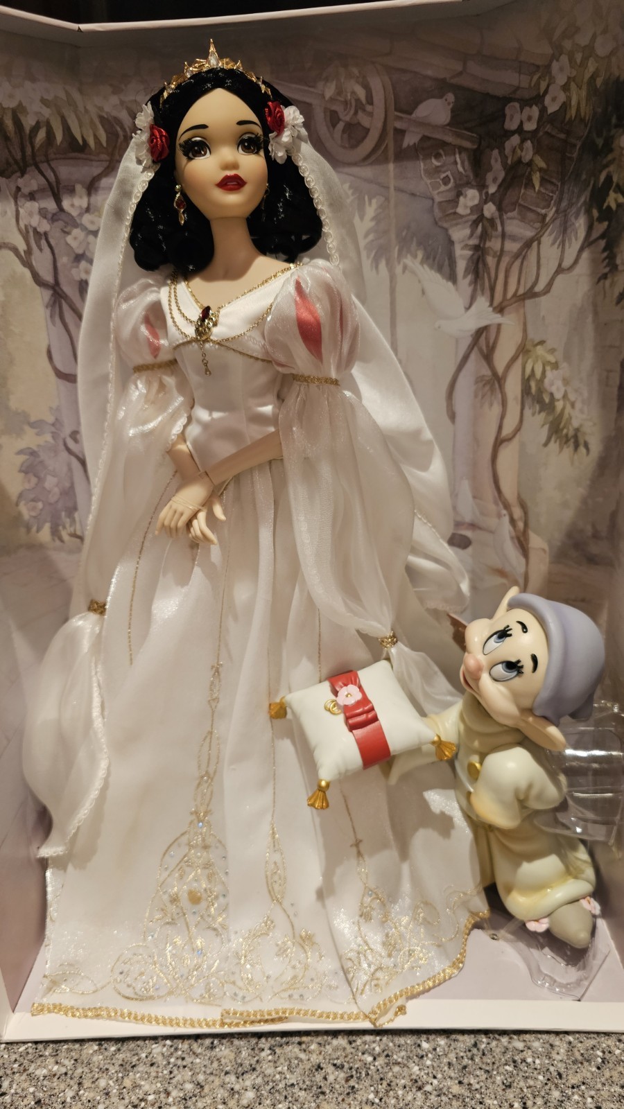 D23 Expo Snow White And Dwarf Wedding Day Disney Limited Edition 17\