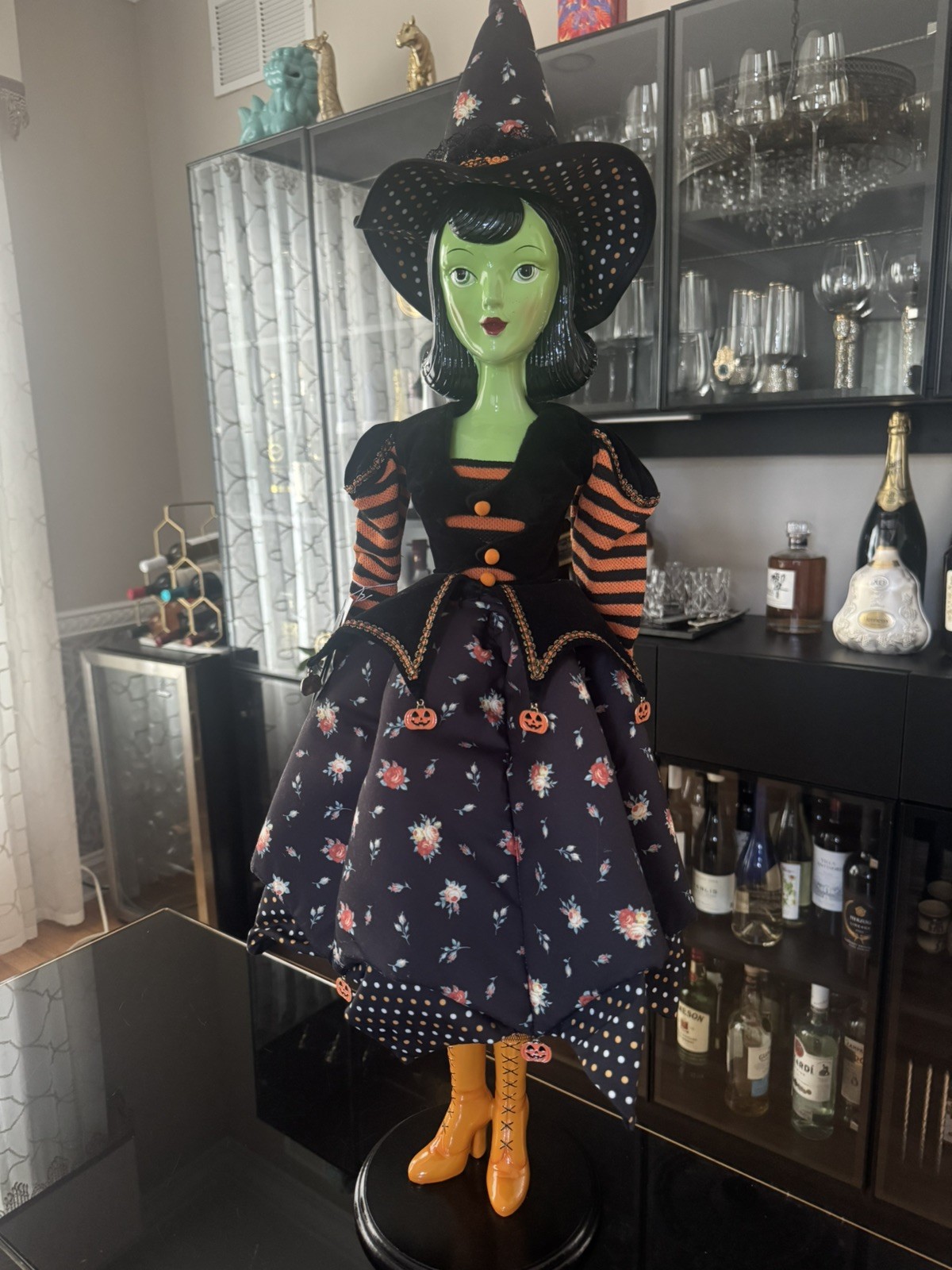BELLA LUX Halloween Whimsy Retro Fabric Witch 36\