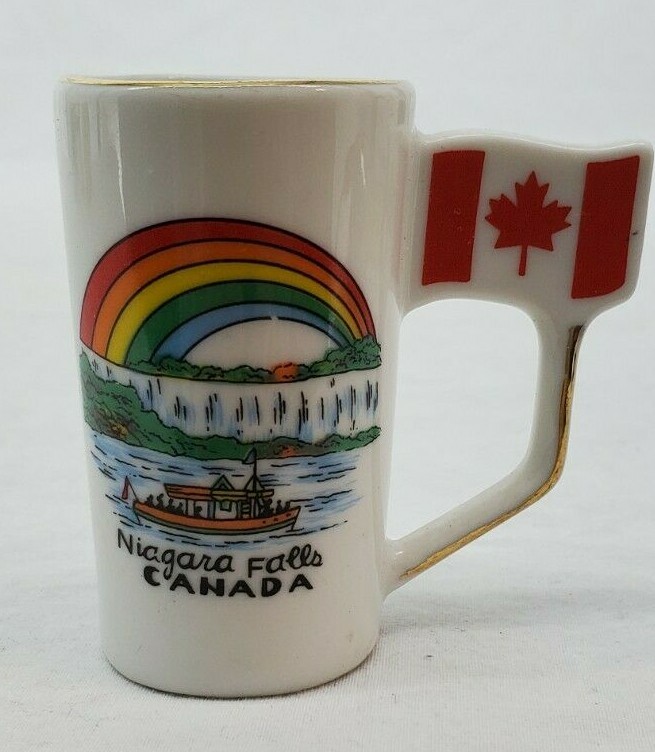 VINTAGE ~ CANADA Niagara Falls w/Falls Graphic/Rainbow Souvenir Toothpick Holder