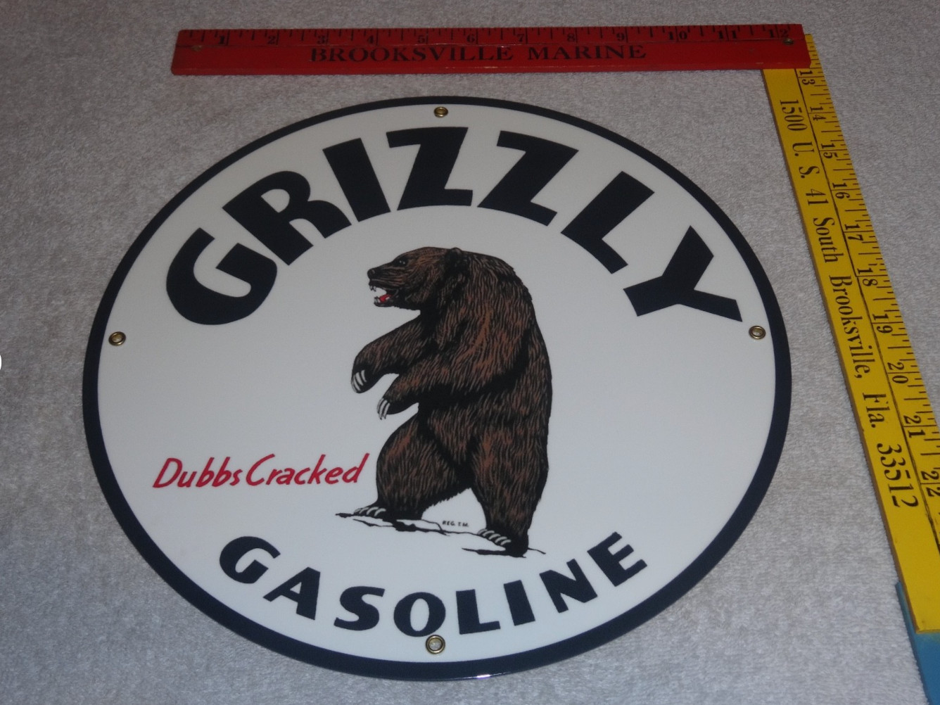 VINTAGE GRIZZLY GASOLINE DUBBS CRACKED BEAR 11 3/4\