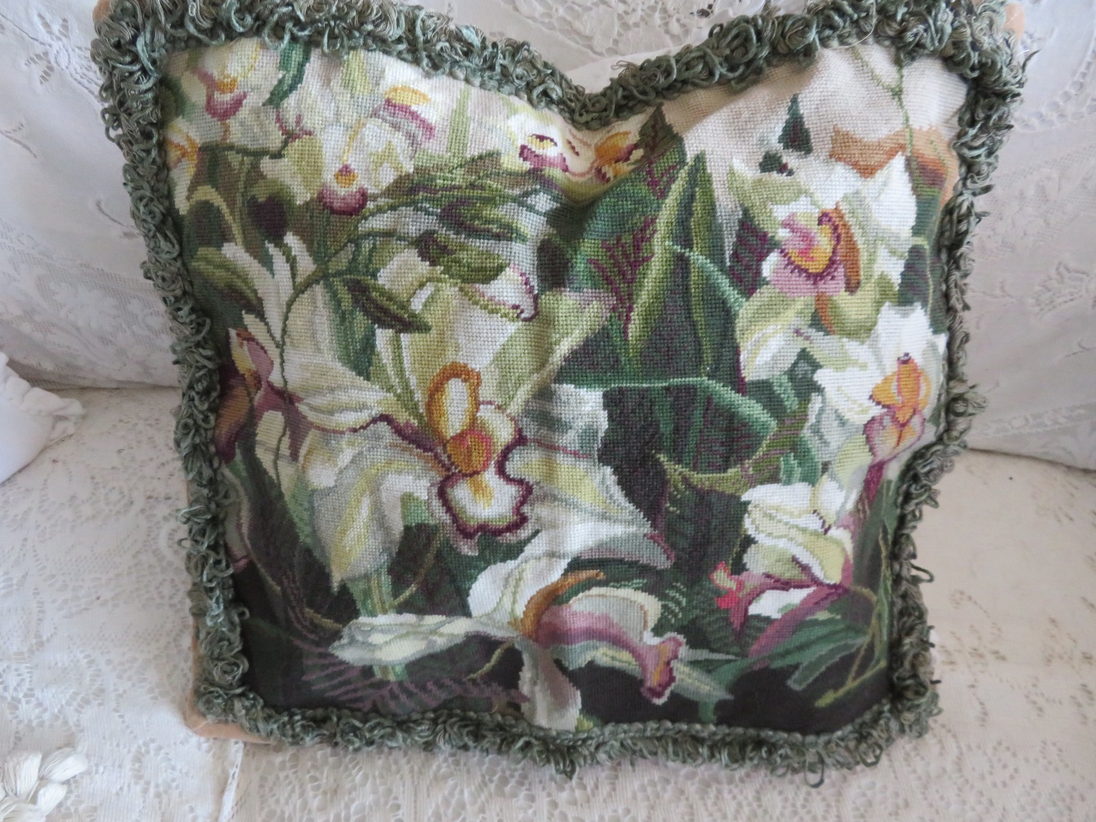 Vintage Aubusson style Gorgeous Lilies Needlepoint Pillow NWOT 18