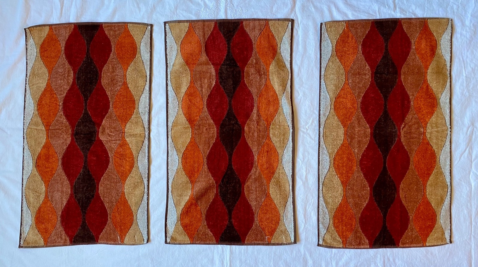 Vtg Set of 3 CANNON Hand Towels MCM Sculpted Brown Tan Orange Geometric Swirls