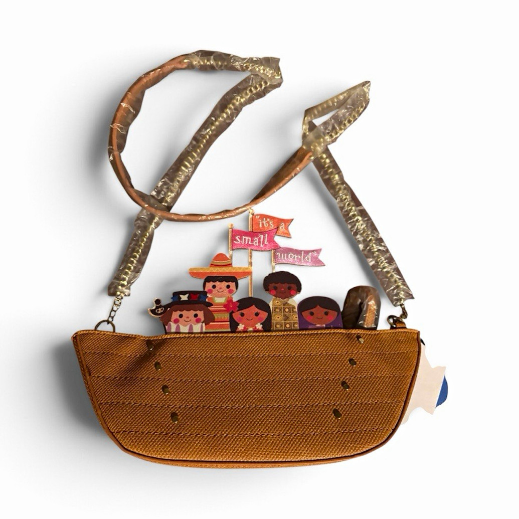 Disney It\'s a Small World  Shoulder Bag - Disney Franchise Danielle Nicole rare