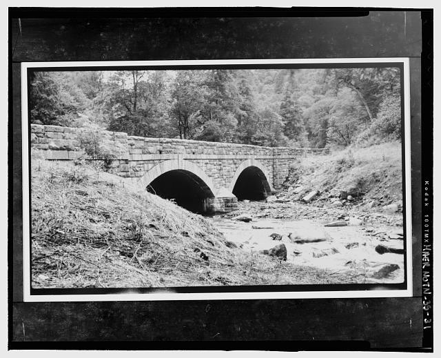 Photo:Newfound Gap Road Little Pigeon River Bridge 1937 Stone Arch Bridge