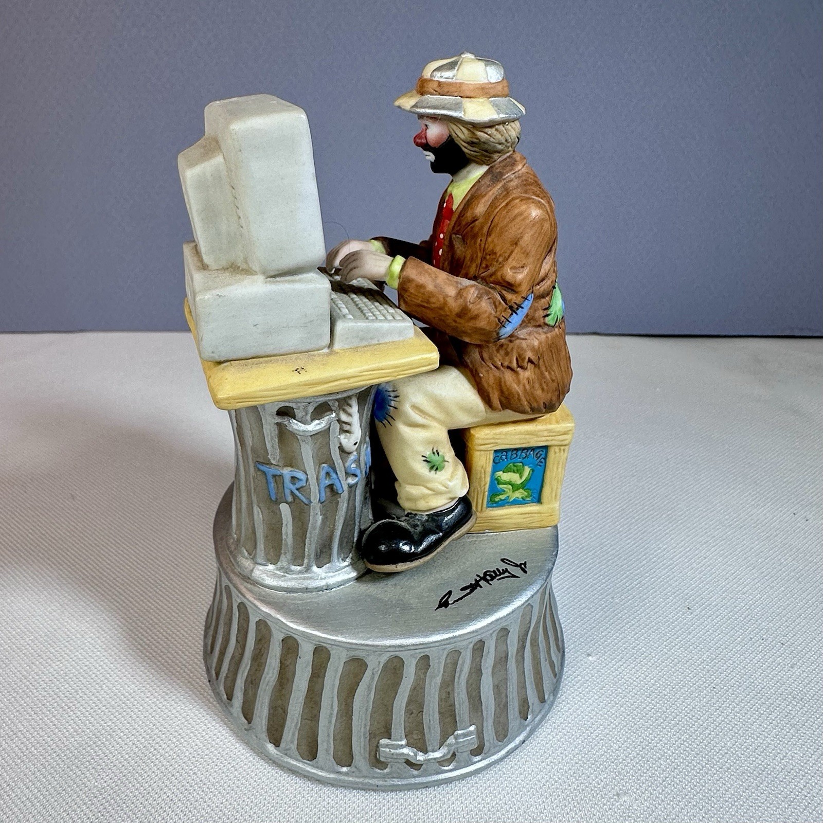 Vintage Flambro Emmett Kelly Jr. \