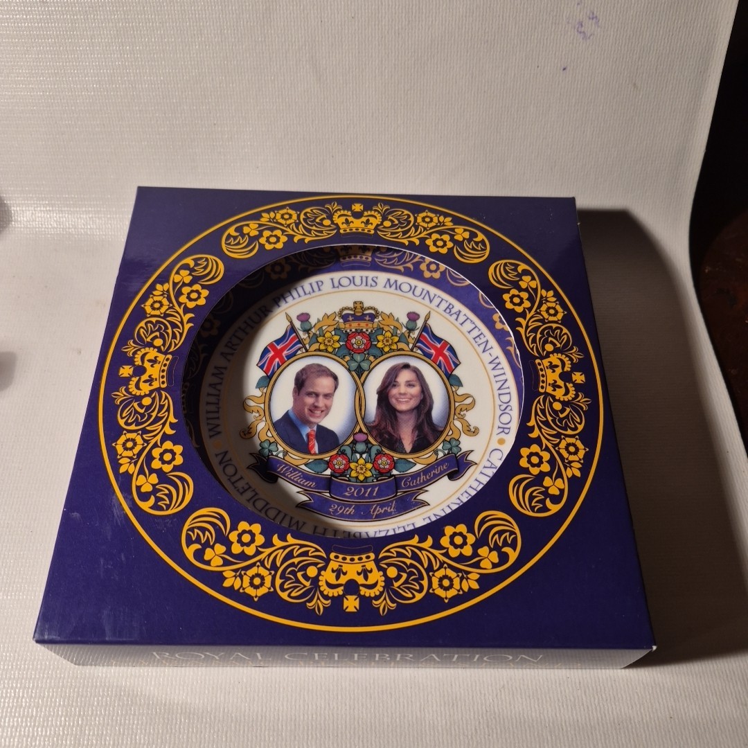Royal Wedding Commemorative Plate Prince William and Catherine Middleton (M)