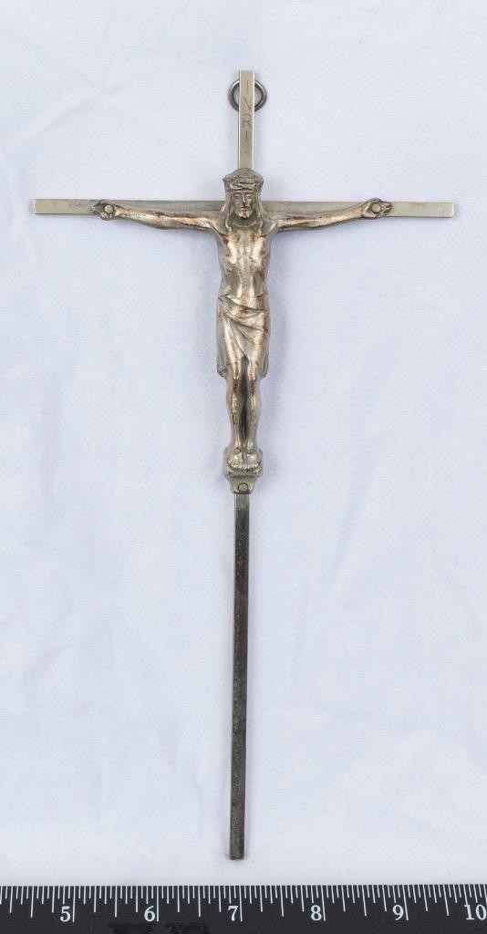 Metal Crucifix w/ Jesus 