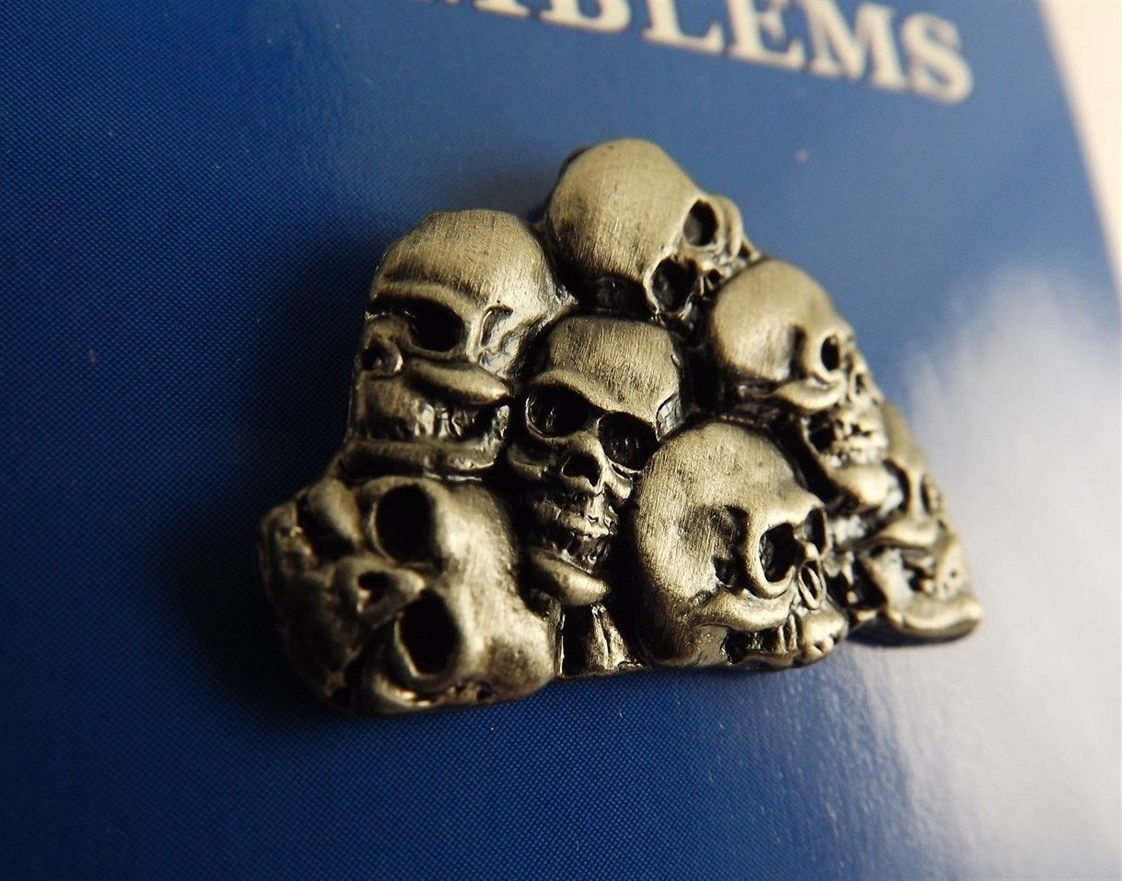 FREE SHIP Lapel Pin Pile Of Skulls Skeletons 1