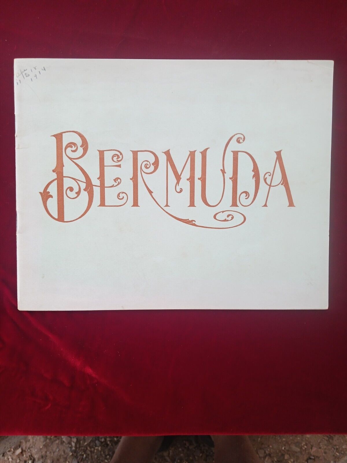 Beautiful Tourist Photo Book of Bermuda, Old Black and White Photographs 