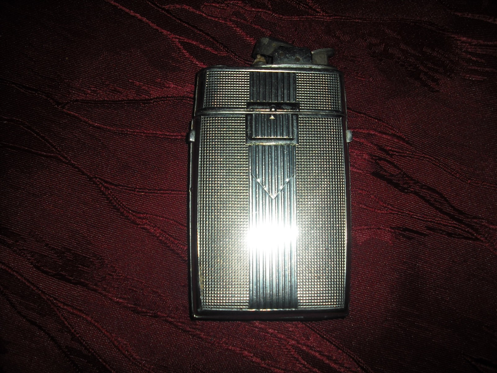 Vintage Evans  Cigarette case with built in lighter 1940s to 1950s